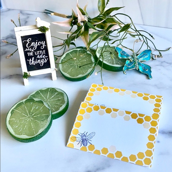 50 Small Honeycomb Bee Cards Clearance - Picture 5 of 8